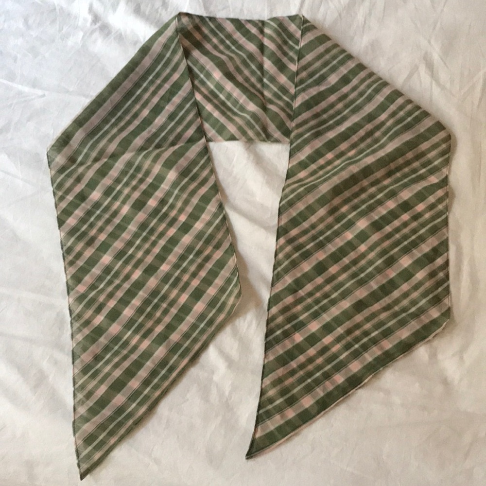 H&M Scarf never worn pink green new